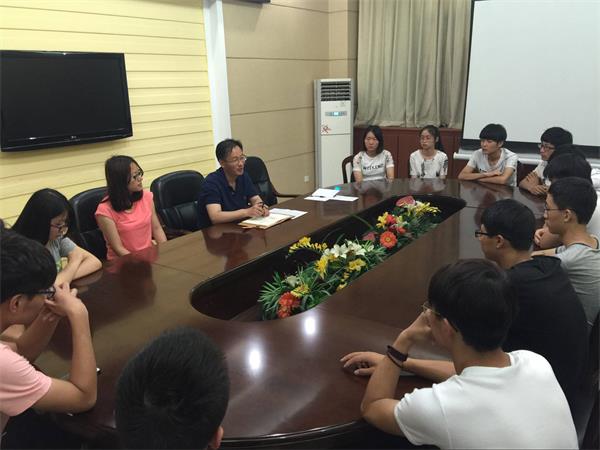 座谈掠影.png 座谈掠影.png