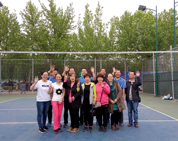 球场掠影_副本.jpg 球场掠影_副本.jpg